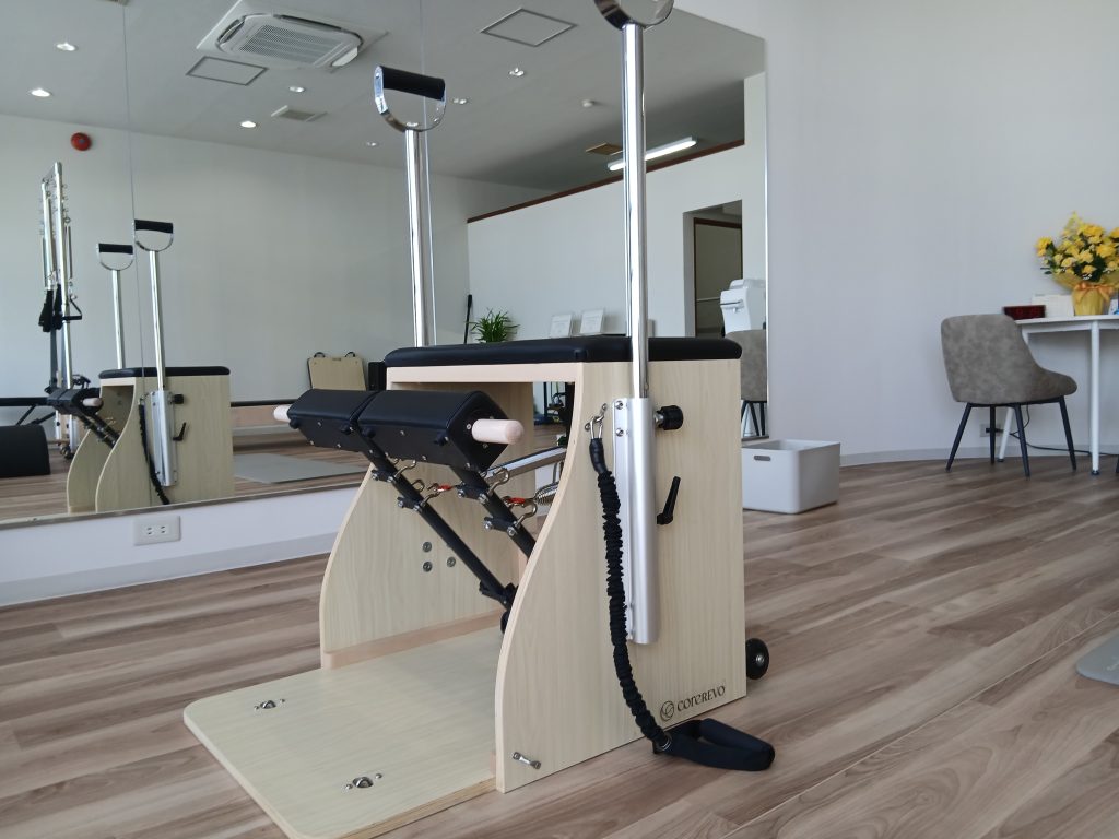 AXIS PILATES & Conditioningで使用しているチェア